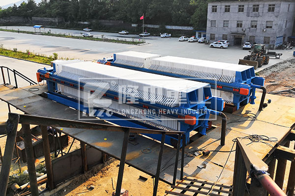 濾板因素要考慮 購(gòu)買(mǎi)廂式壓濾機(jī)、板框壓濾機(jī)的技巧