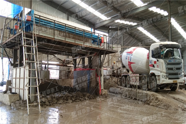 廂式隔膜壓濾機濾室為什么會出現(xiàn)泄漏？有什么解決辦法？